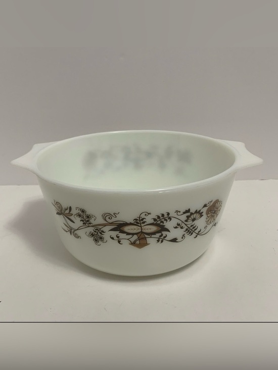 Pyrex Other - VINTAGE PYREX England Vine large Casserole Dish bowl cooking kitchen